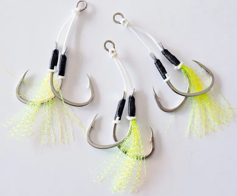 Harbor Assist Hooks|Flies<Twin Assist Chartreuse/UV 2-pack