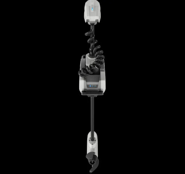 Simrad Trolling Motors|Flies<RECON™ Saltwater Trolling Motor